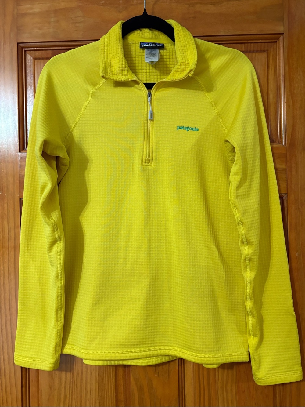 Patagonia Women’s R1 pullover quarter zip yellow and green, Medium